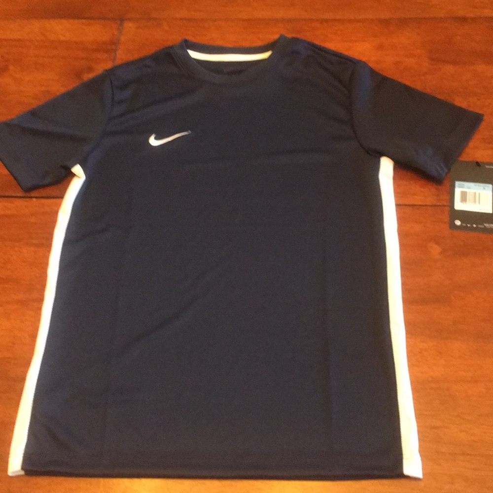 Nike Short Sleeve navy blue football/soccer shirt